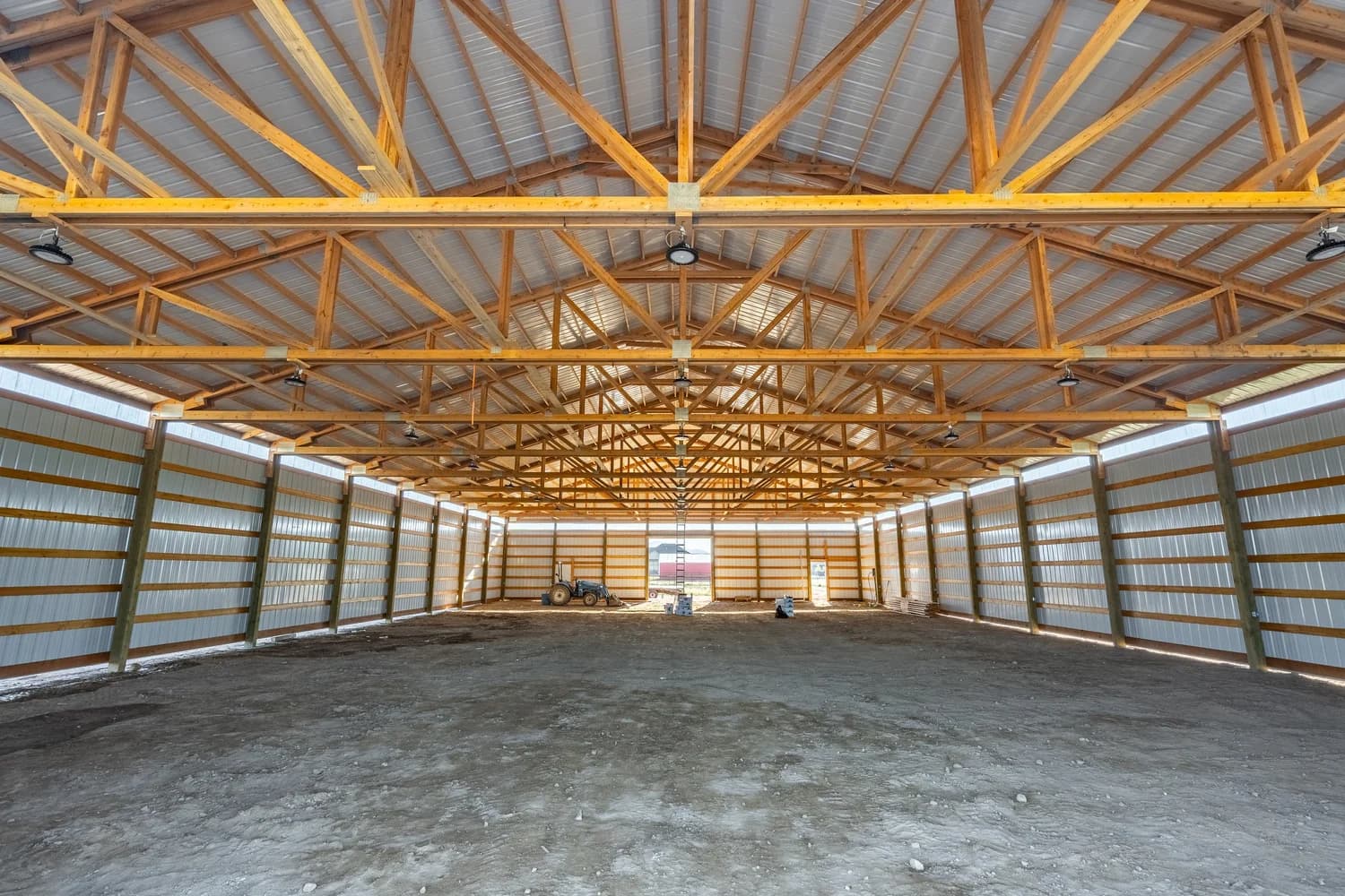 Hooper Pole Barn — photo 4