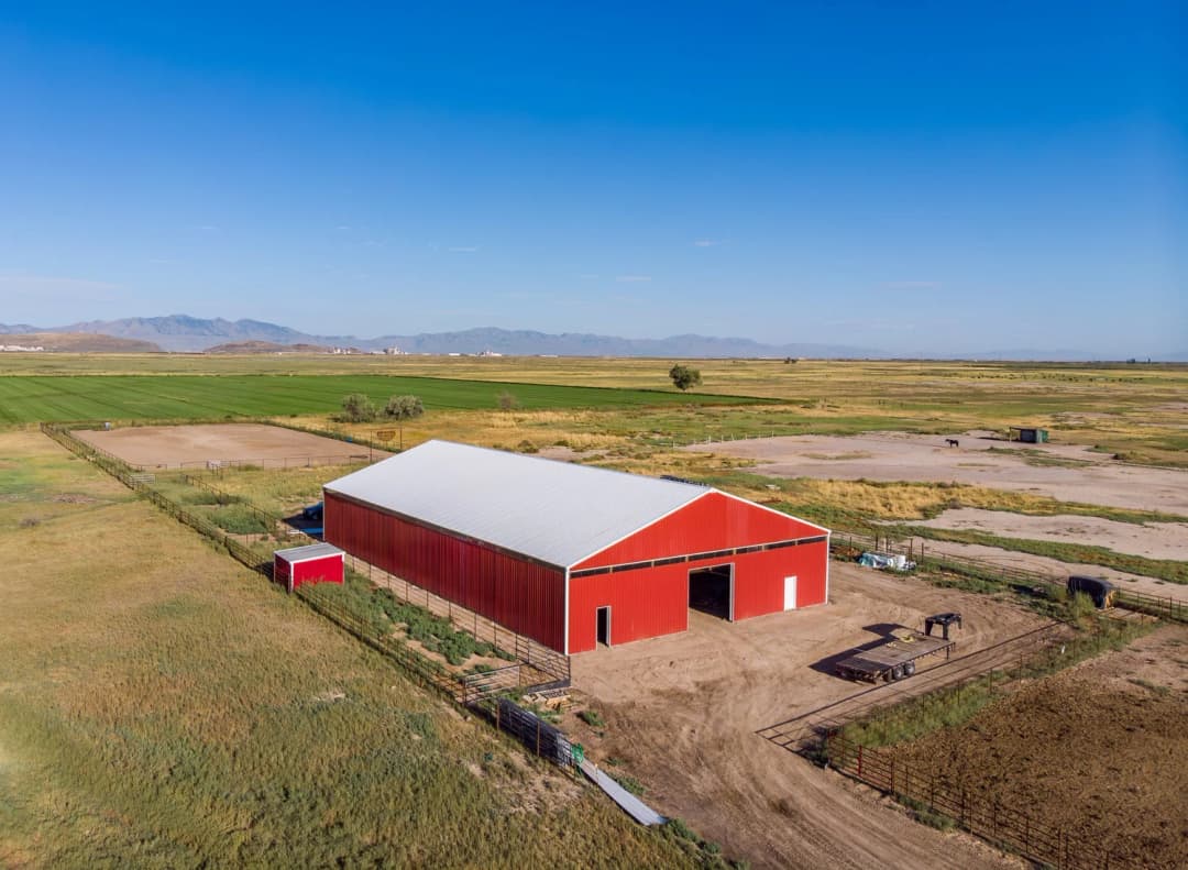 Hooper barn build